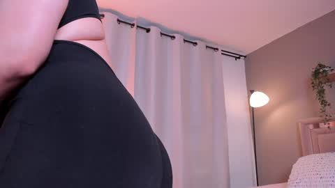 venus_reid online show from 09/14/25, 04:22