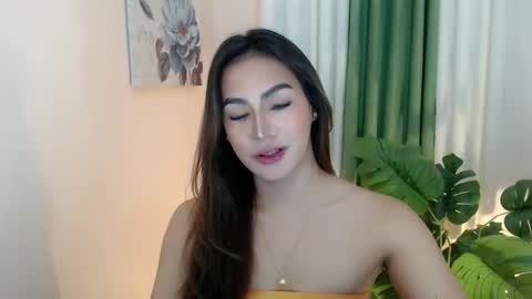 Snapshot of venus_sunrise07xx chatting on 09/16/25, 07:04 Venus Sunrise Bombshell online show from 09/16/25, 07:04