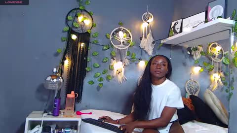 Venus online show from 02/24/25, 10:03