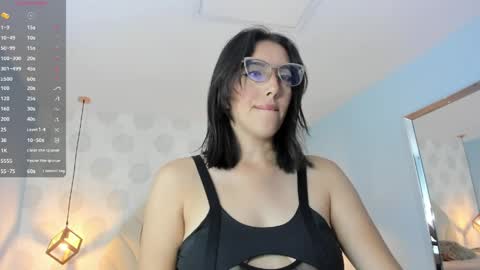 Snapshot of venusgreys1 chatting on 03/31/26, 12:16 VENUS online show from 03/31/26, 12:16