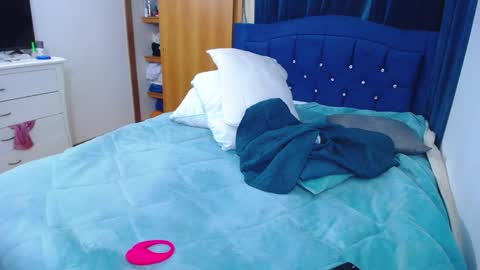 venushot1xx online show from 11/21/25, 07:29