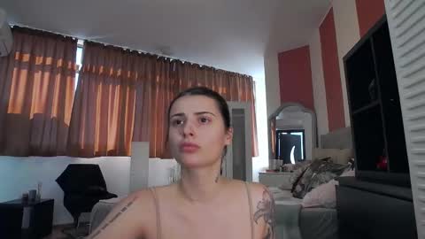 venusinylons online show from 11/03/25, 11:33