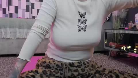 venusinylons online show from 01/13/26, 04:45