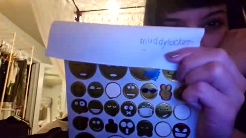 Snapshot of venuskisth chatting on 01/09/25, 05:13 venuskisth online show from 01/09/25, 05:13