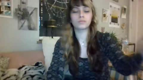 Snapshot of venuskisth chatting on 03/12/25, 02:30 venuskisth online show from 03/12/25, 02:30