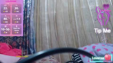 Snapshot of venuslovelatina chatting on 07/08/26, 01:04 venuslovelatina online show from 07/08/26, 01:04
