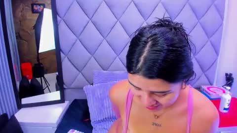 Venusowen  online show from 11/22/25, 12:26