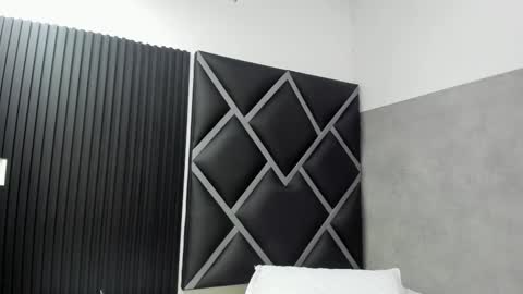 venuss09 online show from 10/31/25, 08:43