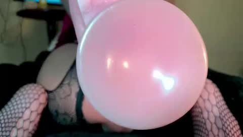 Venus online show from 12/04/25, 01:48