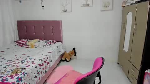 Snapshot of venuswilliamx chatting on 02/13/25, 03:07 venus online show from 02/13/25, 03:07