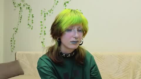 Erica online show from 09/15/25, 07:25