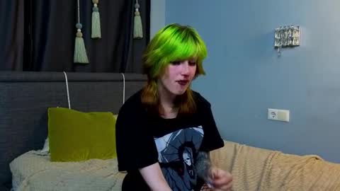 Erica online show from 10/15/25, 08:53