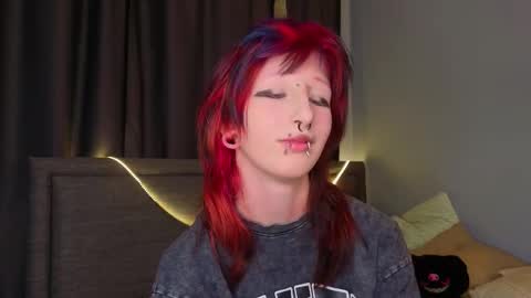 Snapshot of veolatownson chatting on 01/13/26, 08:58 Erica online show from 01/13/26, 08:58