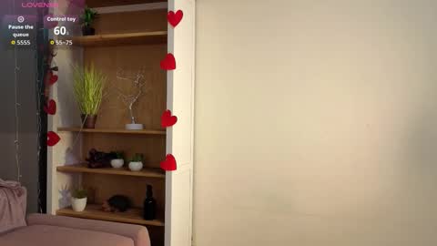 Snapshot of veolatownson chatting on 03/13/26, 08:15 Erica online show from 03/13/26, 08:15