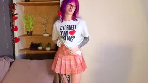 Snapshot of veolatownson chatting on 03/21/26, 08:45 Erica online show from 03/21/26, 08:45