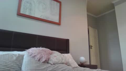 Snapshot of vera1983xx chatting on 12/13/24, 12:06 vera1983xx online show from 12/13/24, 12:06