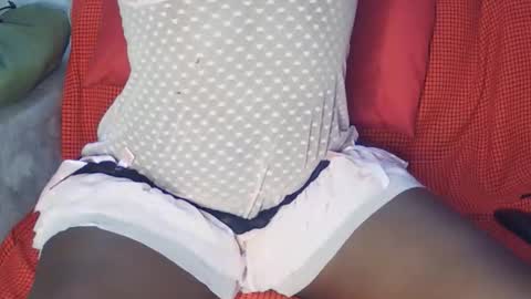 Snapshot of vera_bliss21 chatting on 10/14/25, 08:26 vera_bliss21 online show from 10/14/25, 08:26