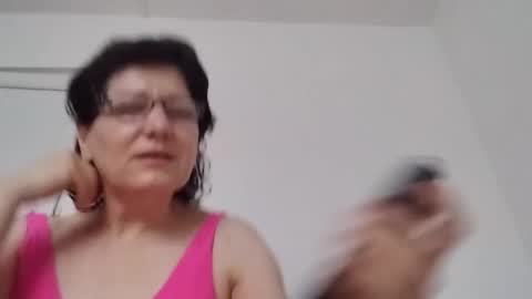 Snapshot of vera_elle chatting on 02/05/26, 06:18 Vera online show from 02/05/26, 06:18