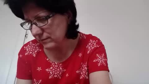 Snapshot of vera_elle chatting on 02/18/26, 02:57 Vera online show from 02/18/26, 02:57