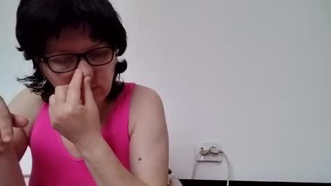 Snapshot of vera_elle chatting on 03/29/26, 08:47 Vera online show from 03/29/26, 08:47