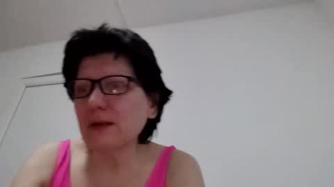 Snapshot of vera_elle chatting on 04/15/26, 07:58 Vera online show from 04/15/26, 07:58