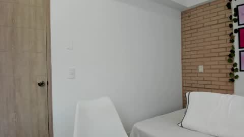 Vera online show from 12/29/24, 10:03