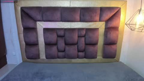 Domelipa  online show from 01/04/25, 12:05