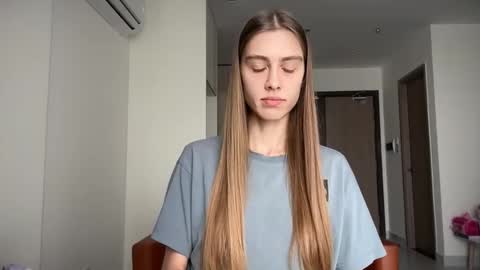 Snapshot of verablanc chatting on 04/23/26, 05:19 verablanc online show from 04/23/26, 05:19