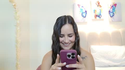 Snapshot of veraschmidt chatting on 05/28/26, 02:58 Vera online show from 05/28/26, 02:58