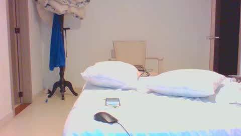 vergagolosa22 online show from 02/18/25, 05:09