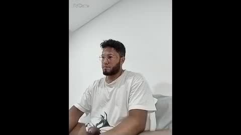 Snapshot of vergonynalgon chatting on 03/29/26, 04:12 vergonynalgon online show from 03/29/26, 04:12