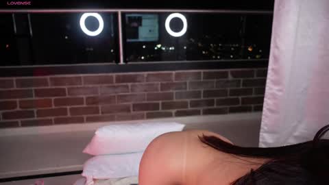 vero_cam online show from 02/20/25, 05:33