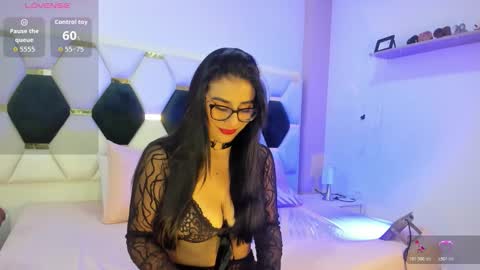 Snapshot of vero_dio chatting on 12/18/25, 11:38 Vero xxx online show from 12/18/25, 11:38