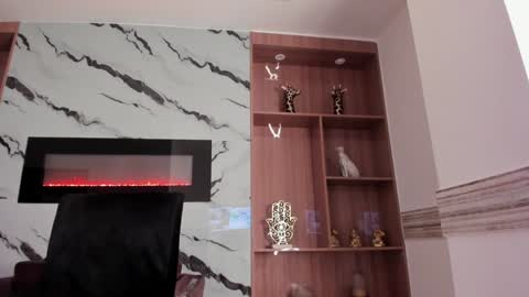 veronica online show from 12/28/24, 12:47