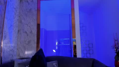 veronica online show from 12/29/24, 09:41