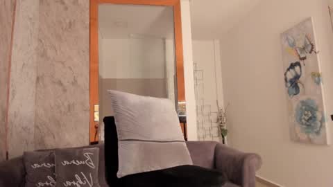 veronica online show from 01/19/25, 12:49