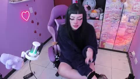 Snapshot of vero_osb chatting on 10/30/25, 12:01 online show from 10/30/25, 12:01