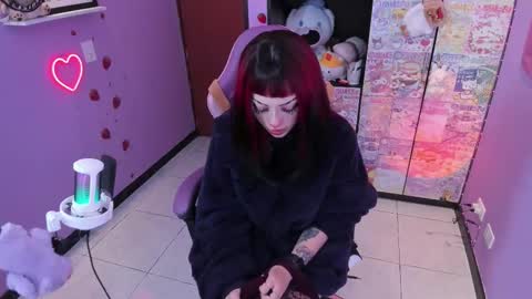 Snapshot of vero_osb chatting on 11/20/25, 12:22 online show from 11/20/25, 12:22