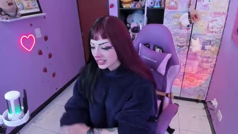 Snapshot of vero_osb chatting on 11/26/25, 12:11 online show from 11/26/25, 12:11