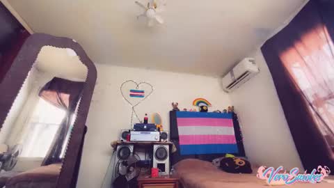 Vero Alva online show from 09/14/25, 07:02