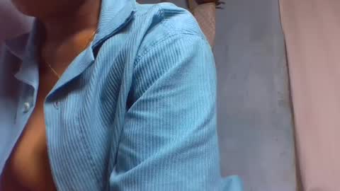 verolla31 online show from 02/24/25, 02:51