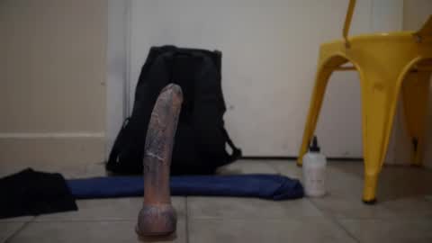 Snapshot of verona365 chatting on 12/19/25, 03:13 Hmartinez365 online show from 12/19/25, 03:13