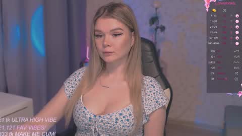 Snapshot of veronaaura chatting on 11/21/25, 12:10 Tiffany online show from 11/21/25, 12:10