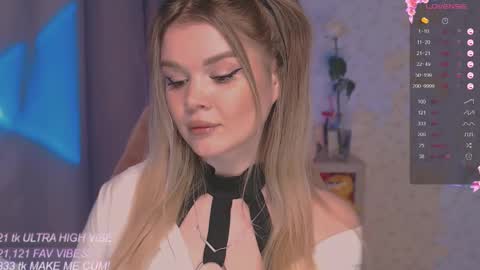 Snapshot of veronaaura chatting on 11/22/25, 03:05 Tiffany online show from 11/22/25, 03:05