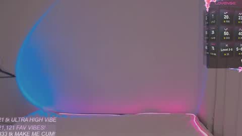 Snapshot of veronaaura chatting on 04/09/26, 07:41 Tiffany online show from 04/09/26, 07:41