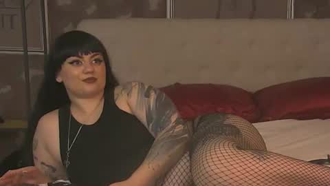 Snapshot of veronanoct chatting on 07/20/26, 10:39 Verona Noct online show from 07/20/26, 10:39