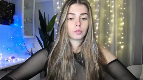 Lolitalolz online show from 12/29/24, 11:29