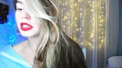 Lolitalolz online show from 12/30/24, 11:28