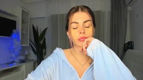 Lolitalolz online show from 01/08/25, 07:34