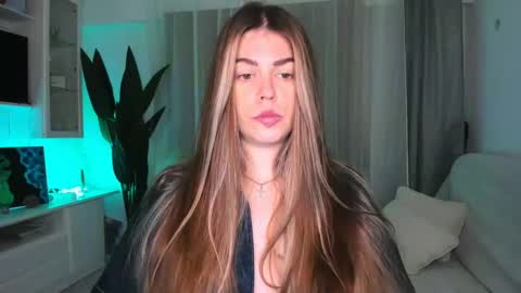 Lolitalolz online show from 03/10/25, 03:52